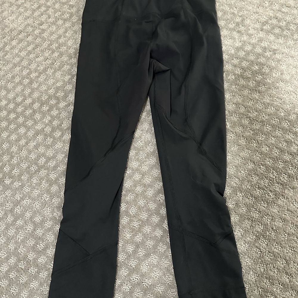 Lululemon pace rival 22” crop